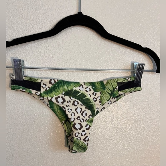 Issa de’ Mar Palm + Cheetah Print Bikini Set – Size S - Picture 6 of 8